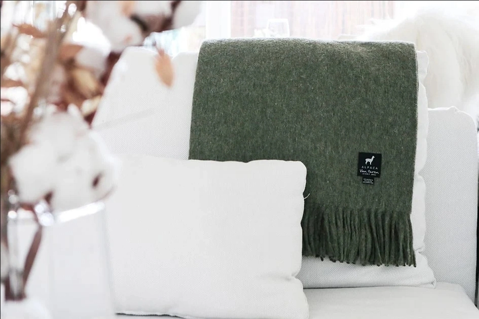 groene-alpaca-plaid-min
